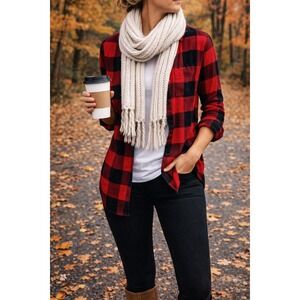 Old Navy Womens Red Black Buffalo Plaid Flannel Classic Shirt Medium Button Down